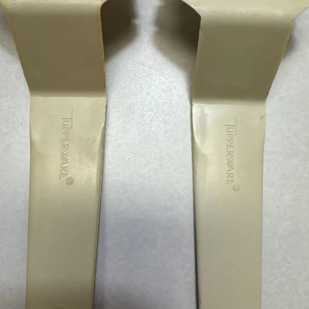 Tupperware product set